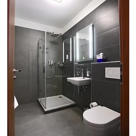 U Kasny Hotel Rajhrad