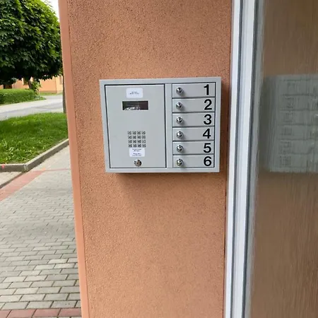 U Kasny ホテル Rajhrad