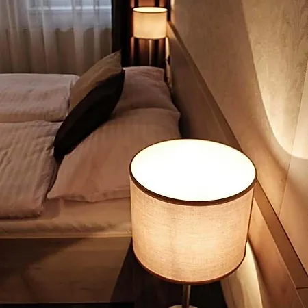 U Kasny מלון